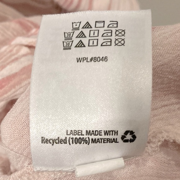 Style & Co Pink Gauze tab sleeve top | 2X - Picture 4 of 6